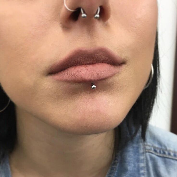 Piercing profesional en estudio Von Bastik